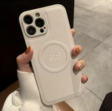 Magsafe機能付き 高品質レザー カスタム文字 刻印可 オーダーメイド 3色 iPhone用ケース(Coloress：中央3D刻印）