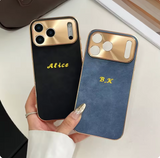 【名入れ可】ラムスキンレザー iPhone用ケース｜大人カッコいい・刺繍フォントスタイル（ゴールド・全4色）