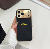 【名入れ可】ラムスキンレザー iPhone用ケース｜大人カッコいい・刺繍フォントスタイル（ゴールド・全4色）