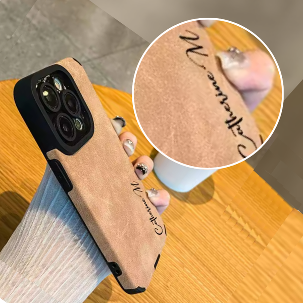 筆記体でカッコよく名入れ イニシャル入れ  柔らかラムスキン 5色 iPhone用ケース(Side）