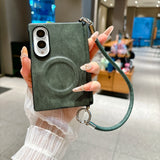 Samsung Galaxy Z Fold8対応 高級ビジネス風クレイジーホースレザーケース｜MagSafe対応・ワイドリストストラップ付き・耐衝撃保護カバー