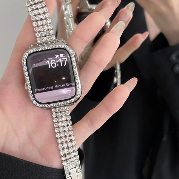 ゴージャスなストーンがきらびやかなブレスレット型 Apple Watch ゴージャスなストーンがきらびやかなブレスレット型 Apple Watch