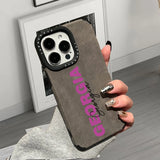 【名入れ可】iPhone 17～14対応｜2色×2書体で重ね刻印できるフェイクレザーiPhone用ケース｜大人可愛いカスタマイズスマホケース