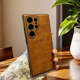 大人カッコいい クラシックレザー Samsung Galaxy用ケース｜「名入れ・文字入れ対応」3色展開 ワイヤレス充電可（Colorless中央3D刻印）