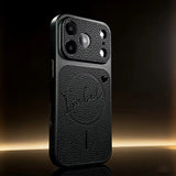 【名入れ無料】サフィアーノ調 高級PUレザー iPhone用ケース カスタムレーザー刻印 ハート柄 マグネット内蔵 [iPhone 17/16/15 各シリーズ対応]