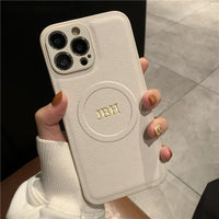 Magsafe機能付き 高品質レザー カスタム文字 刻印可 オーダーメイド 3色 iPhone用ケース(ゴールド：中央3D刻印）