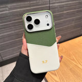 イニシャル刻印・マグネット式カードホルダー付き 高級PUレザーケース（ゴールド）｜iPhone 12〜17 / Pro Max・Plus 対応