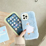 柔らかくてキュートな Cartoon Duck iPhone用ケースで 寒さ対策しよ！